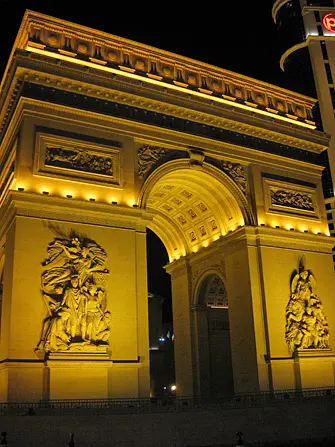 Hôtel Paris à Las Vegas – Arc de Triomphe